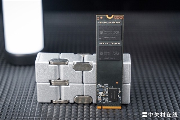 長江存儲PC411 1TB固態(tài)硬盤上手：新一代OEM神盤誕生