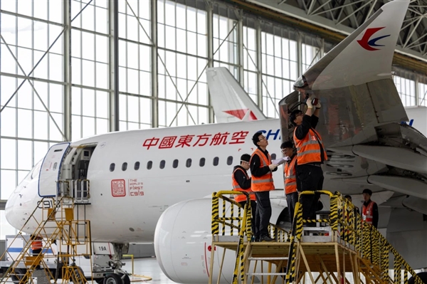 全球第一架的第一次！C919國(guó)產(chǎn)大飛機(jī)完成4A檢