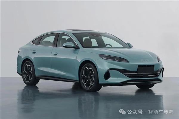 油耗2.9續(xù)航2100km！全球先進(jìn)插混發(fā)布：9.98萬工業(yè)奇跡開回家
