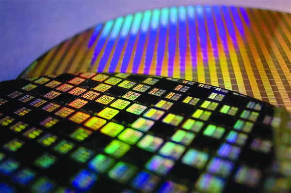 買下英特爾、AMD、高通分分鐘的事！黃仁勛：CPU是過去式了