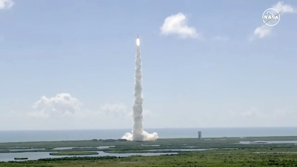 波音“星際客機(jī)”開(kāi)啟載人首飛！即將前往國(guó)際空間站