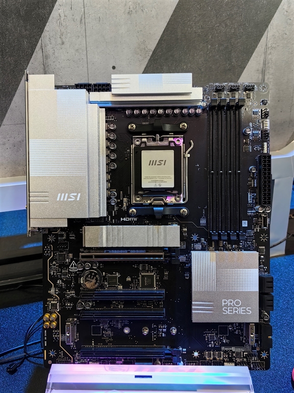 微星主板首秀CAMM2、Mini_CUDIMM兩大革命性內(nèi)存！下代普及四大徒手DIY設(shè)計(jì)
