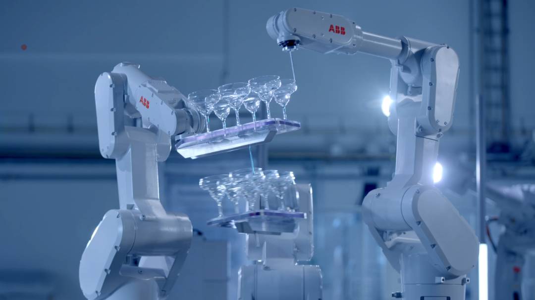 ABB 推出新一代 OmniCore 機(jī)器人控制平臺(tái)