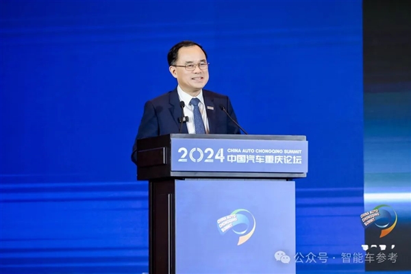 車圈大佬在重慶吵起來了！李書福開炮降價助長偷工減料