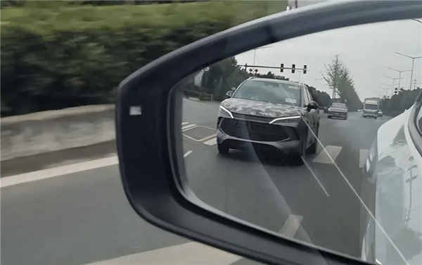 搭載秦L同款前臉！比亞迪宋L DM-i偽裝實(shí)車曝光
