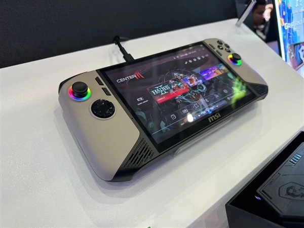 微星官宣新掌機Claw 8 AI+：首發(fā)下代酷睿Ultra 200V