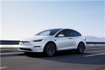 解放雙手！特斯拉Model X重獲自動開門功能