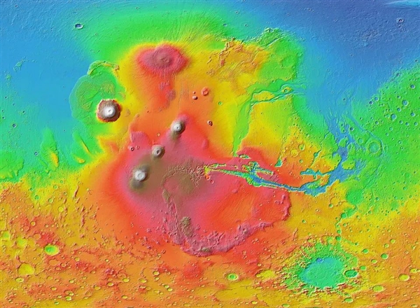 火星上發(fā)現(xiàn)一個神秘的洞：別說 真可能有外星生命
