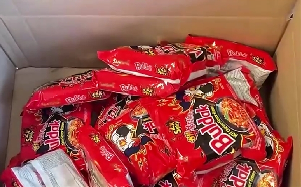 3款韓國(guó)火雞面太辣被丹麥下架：辣椒素含量過(guò)高 官方提醒應(yīng)丟棄！