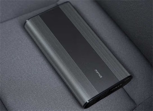 70 邁推出停車(chē)監(jiān)控車(chē)載電源