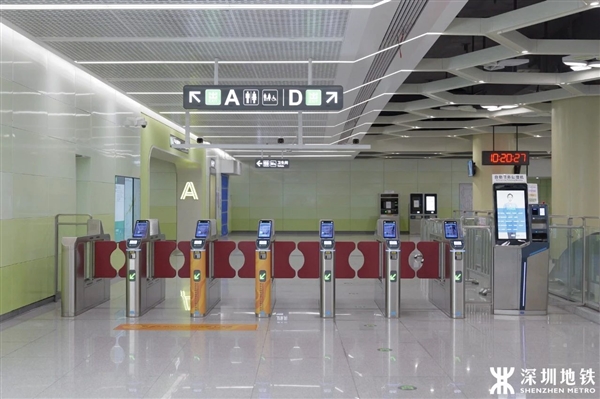 深圳地鐵首次試點“閘門常開”：刷卡/碼后直接通行 效率更高