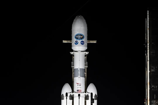 SpaceX重型獵鷹火箭今年首飛：發(fā)射世界先進(jìn)的衛(wèi)星