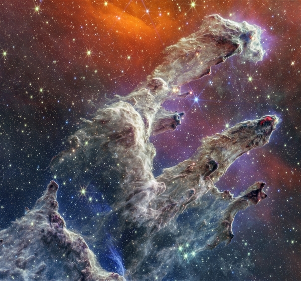 NASA公布宇宙“創(chuàng)生之柱”新影像：哈勃、韋布合力拍攝 距離地球6500光年