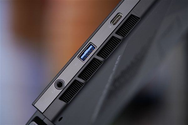 三合一PC！壹號游俠X1 mini圖賞：分離式手柄設計