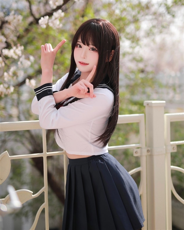 韓國美女Cos《妮姬：勝利女神》美圖：性感好身材展示