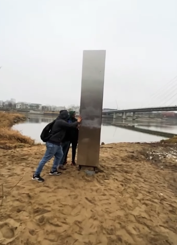 美國再次發(fā)現(xiàn)神秘巨型金屬柱！這玩意曾在世界各地隨機(jī)刷新