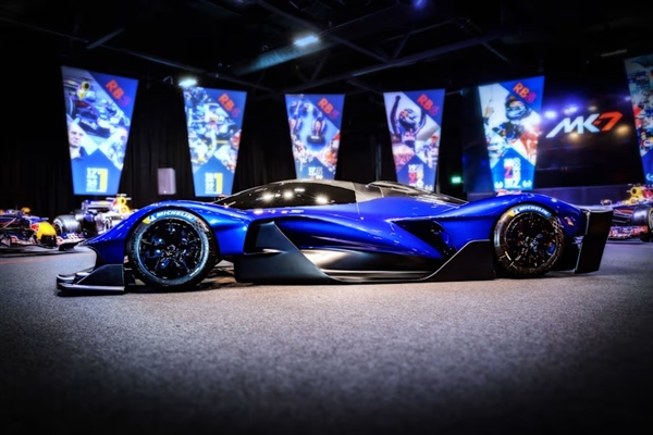 性能比肩F1賽車！紅牛首款超跑RB17亮相：全球僅50臺已賣光