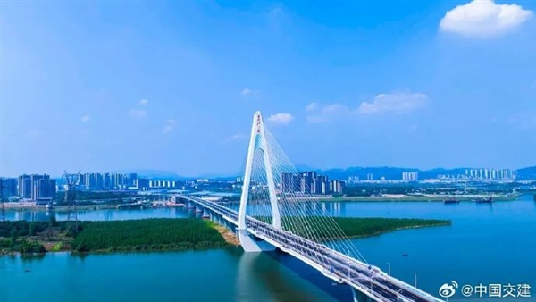 世界第三！長(zhǎng)沙香爐洲大橋正式通車(chē)：全長(zhǎng)3.24公里、雙向六車(chē)道