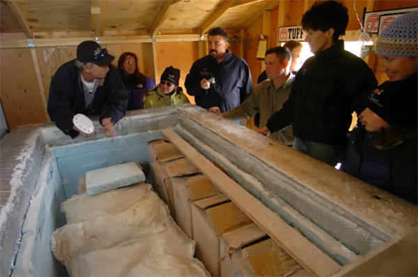 人體冷凍太貴：男子撤回凍了3年的爺爺遺體 自建冷凍倉(cāng)