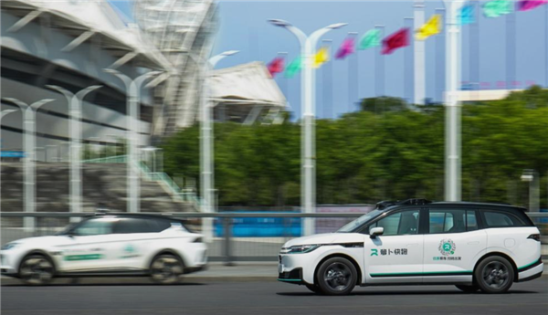 標(biāo)配四臺激光雷達(dá)！蘿卜快跑第六代無人車將于今年投放市場