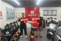 京東支付補貼再加碼！外賣小哥修車意外抽中新車 收獲網(wǎng)友祝福