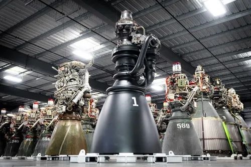 吹成藝術(shù)品的星艦第三代發(fā)動機：被網(wǎng)友說像放屁槍