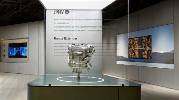 歷史一刻！理想L9入駐北京汽車博物館：第一輛增程式電動(dòng)車