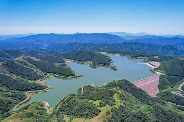 大號(hào)充電寶就位！國(guó)內(nèi)首臺(tái)變速抽水蓄能機(jī)組投產(chǎn)發(fā)電：裝機(jī)容量世界大