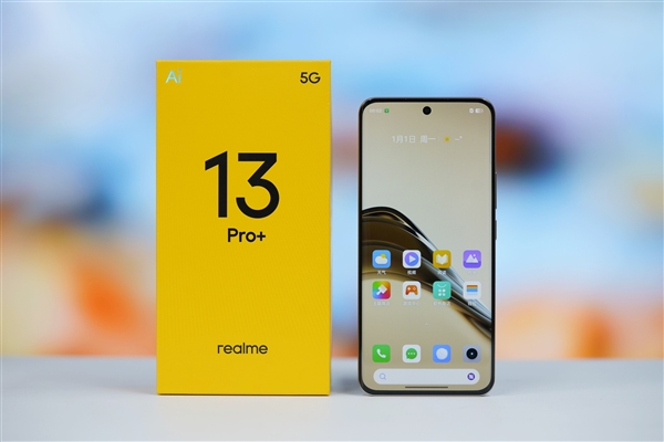 首發(fā)全新索尼超光影潛望長焦！真我13 Pro+圖賞