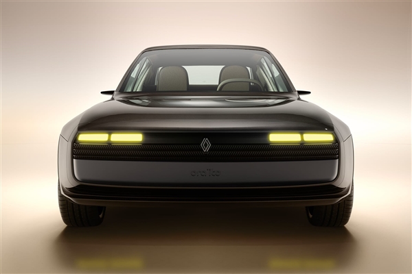 雷諾全新復(fù)古電動概念車R17公布：設(shè)計(jì)來自1971年