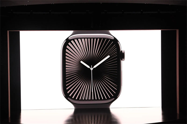 蘋果發(fā)布 Apple Watch Series 10 智能手表