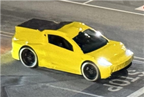特斯拉Robotaxi首次現(xiàn)身！造型別致 采用兩門兩座設(shè)計(jì)