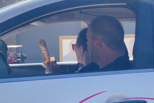 美國老哥用一杯大便熏跑比賽對手！贏了一輛車