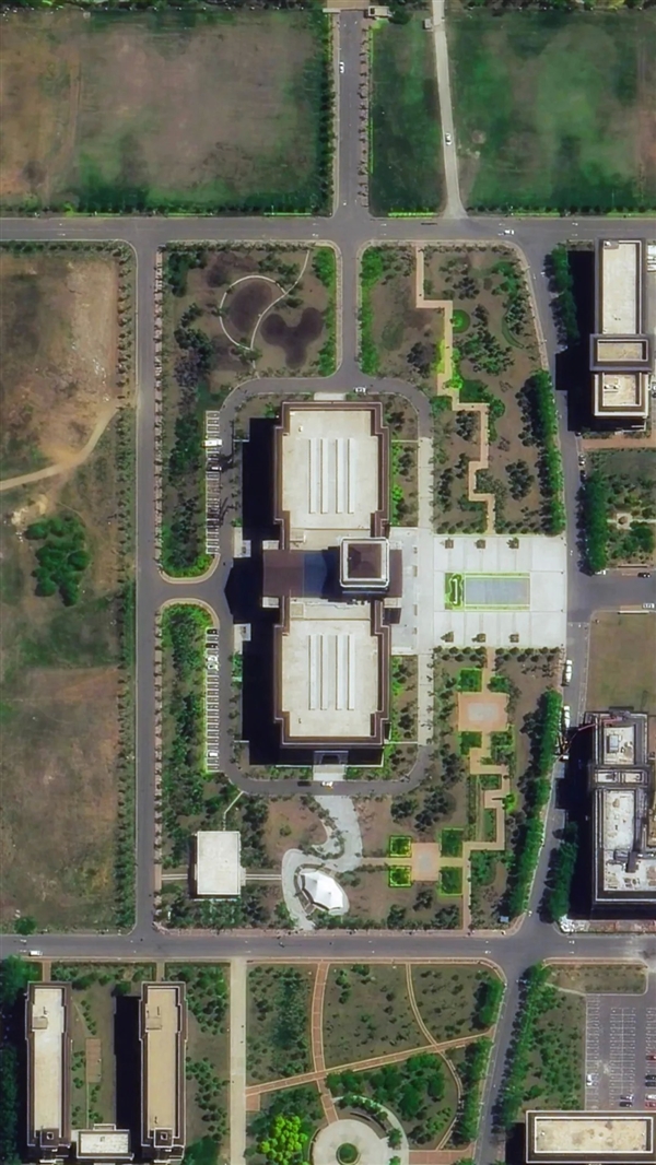 衛(wèi)星圖上的秘密：在這座城市 你可以找到任何一個(gè)數(shù)字