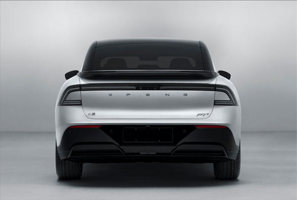 小鵬 P7+定檔 10 月 10 日全球首發(fā)，號稱“全球首款 AI 汽車”