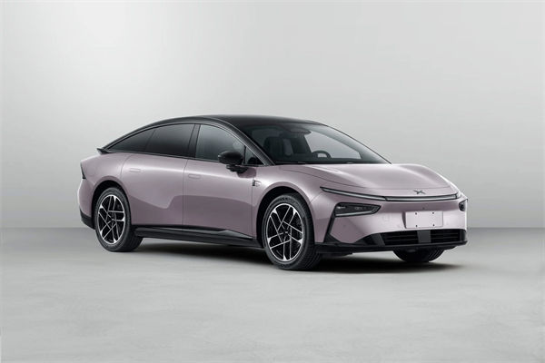 小鵬 P7+定檔 10 月 10 日全球首發(fā)，號稱“全球首款 AI 汽車”