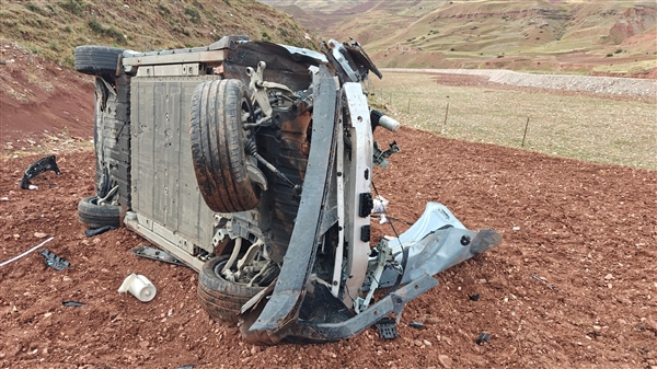 自駕317國道翻滾下40米高的坡底 車主：蔚來救我一條命