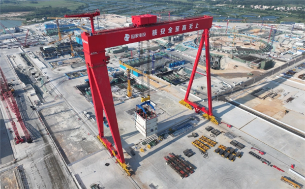 我國核電建設(shè)領(lǐng)域首個！1600噸大型龍門吊完成吊裝作業(yè)