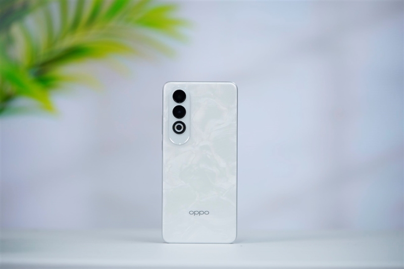 續(xù)航小黑馬！OPPO K12 Plus全面評(píng)測(cè)：6400mAh超大電池實(shí)現(xiàn)2.2天持久續(xù)航