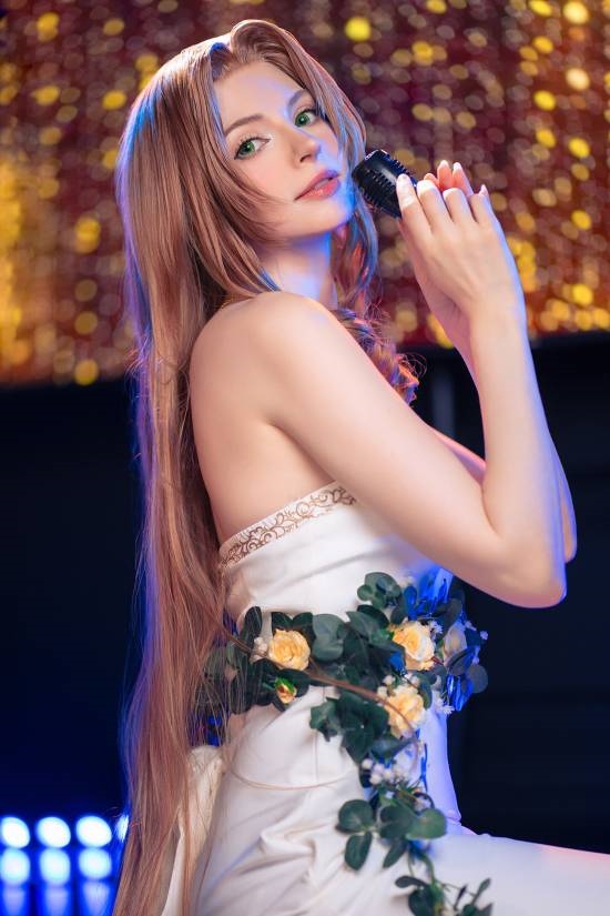 礙事梨體?！而Q潮》COS：潔白無瑕
