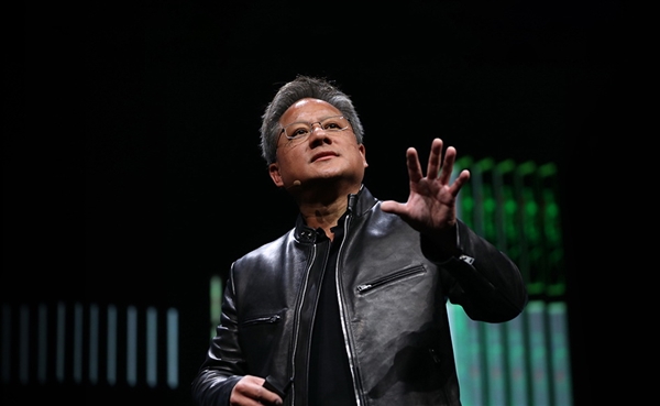 Blackwell需求量驚人！NVIDIA未來1年訂單已全部售罄：有公司一次狂搶10萬片