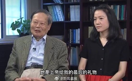 楊振寧攜48歲翁帆度過(guò)102歲生日 曾稱她是上帝給我后的禮物：網(wǎng)友圍觀送祝福