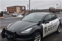 空間狹小性能不佳！美國(guó)加州特斯拉警車(chē)遭到吐槽