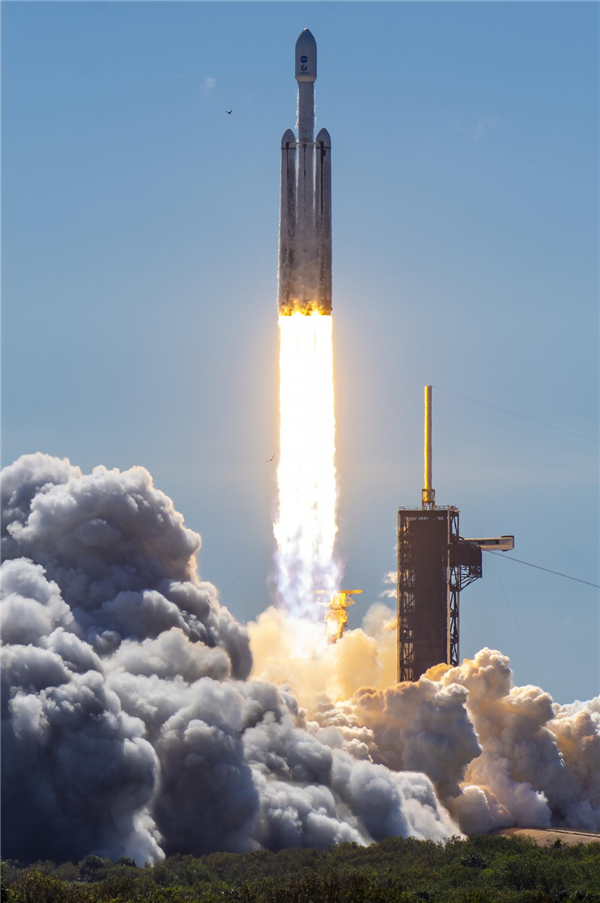 6噸！SpaceX重型獵鷹發(fā)射大行星探測器：木衛(wèi)二上找生命