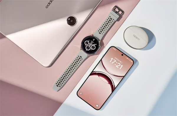 OPPO 發(fā)布全家桶產(chǎn)品陣容，涵蓋 Find X8 系列手機(jī)等