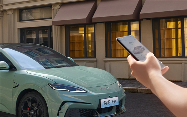 中國(guó)智能汽車APP月活TOP5出爐：比亞迪霸占前2名