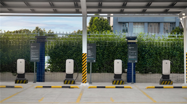 集成光伏發(fā)電、V2G樁、換電站一體：廣東電網(wǎng)投資建設(shè)首座蔚來換電站上線