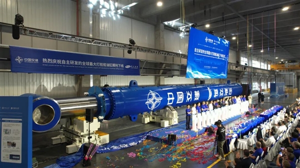 總重量達385噸全球大：常州造出16層樓高液壓油缸