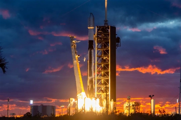SpaceX發(fā)射神秘衛(wèi)星：真實(shí)名字、用途一概不知