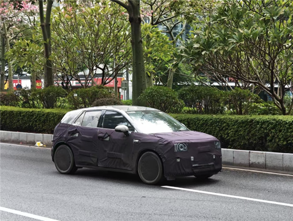 定位10萬級高端小車：蔚來子品牌螢火蟲首車路試曝光